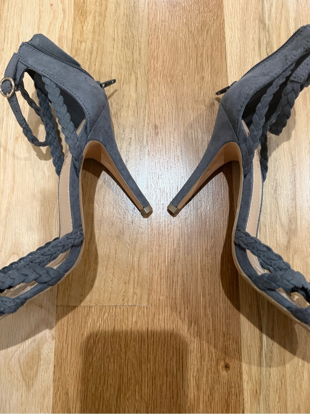 LC Lauren Conrad Pie Crust Braided Gray Suede Heel 7.5 - Picture 10 of 15